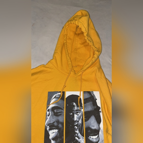 Preloved Vintage size large Poetic Justic Tupac sweater - Picture 7 of 8